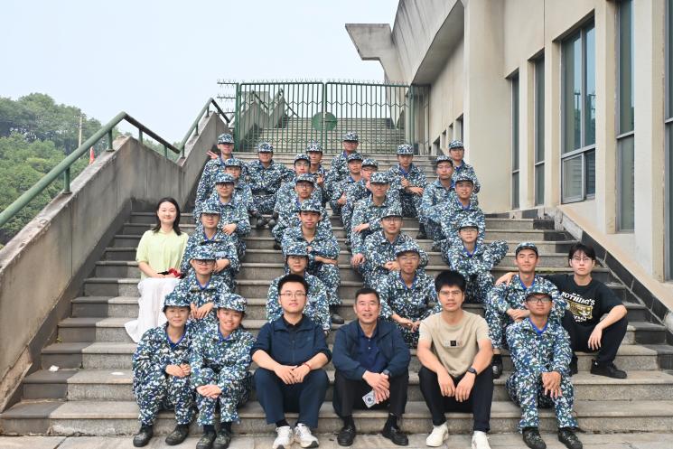 H动漫
