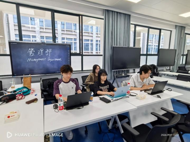 H动漫